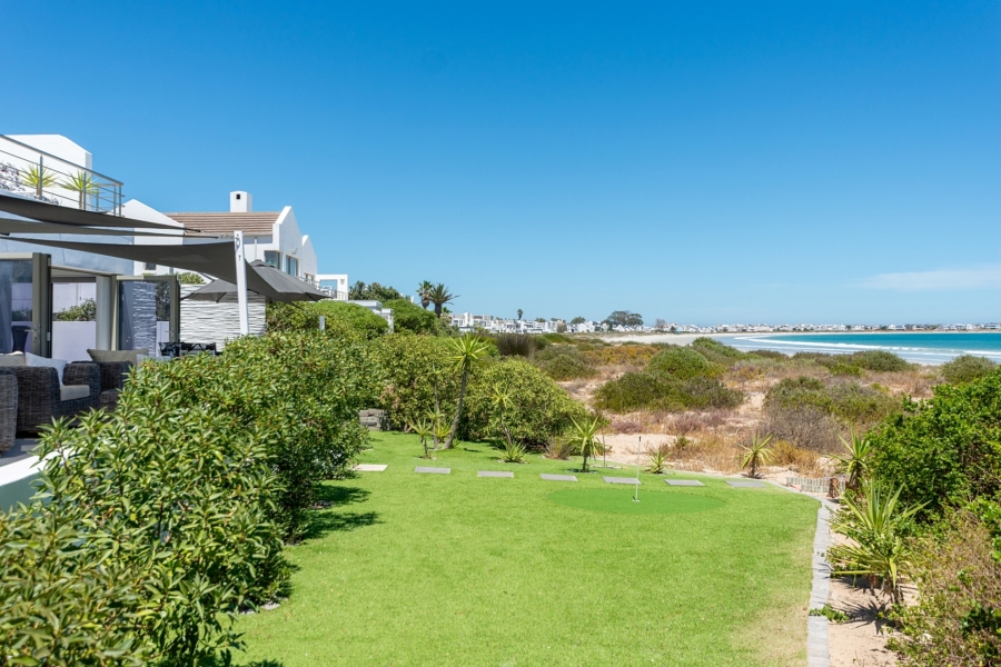 5 Bedroom Property for Sale in Golden Mile Western Cape